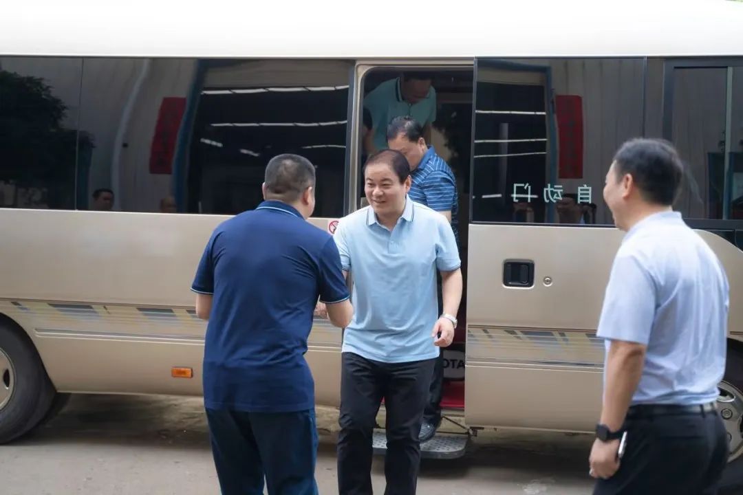 衡陽市委副書記、市長朱健一行赴朝陽集團進行考察